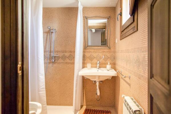 Casa Rural, Con Jacuzzi, Chimenea, Bbq, Bar Y Mucho Mas *